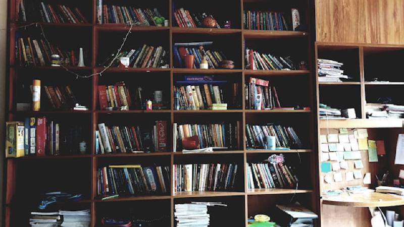 Featured image of post Must-Read Booklist for Indie Developers (My Personal Collection)